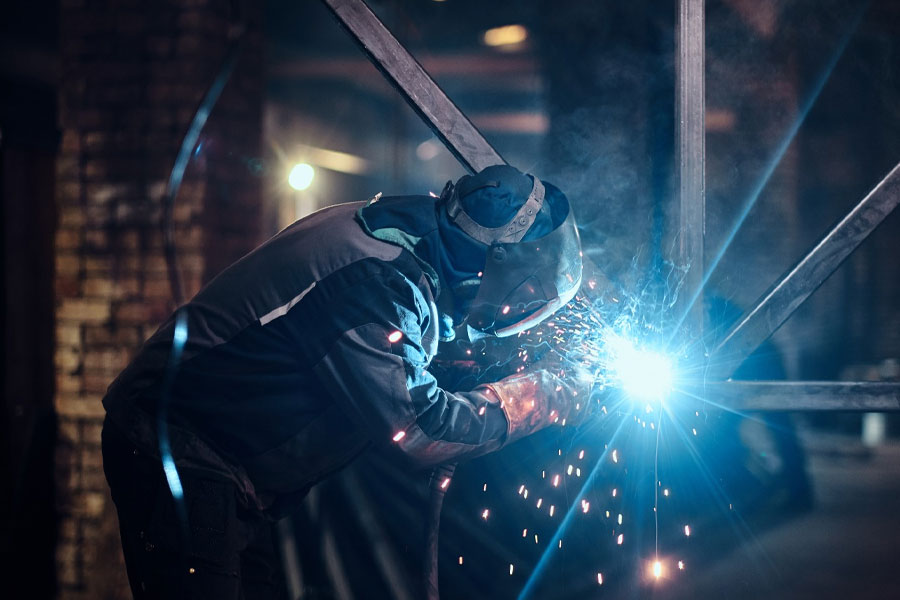 Qrometal Casting & Machinery liderazgo en soluciones industriales metálicas servicios de fundición de alta calidad, maquinado de precisión y pailería industrial en Querétaro y alrededores
